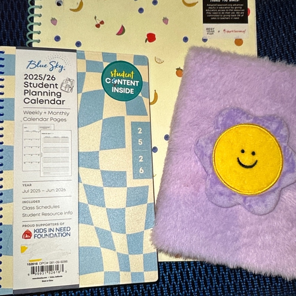 ❣️5|$25❣️Blue Sky 2025/26 Calendar and Purple Fuzzy Notebook. 3 pieces. 🆕